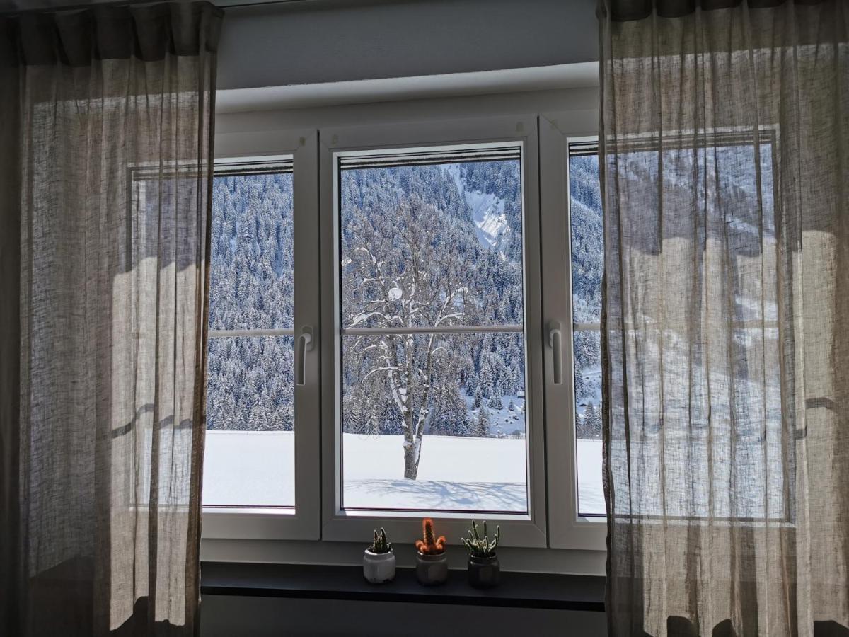 Appartamento Tgèsa Dutg Grond Sedrun Esterno foto