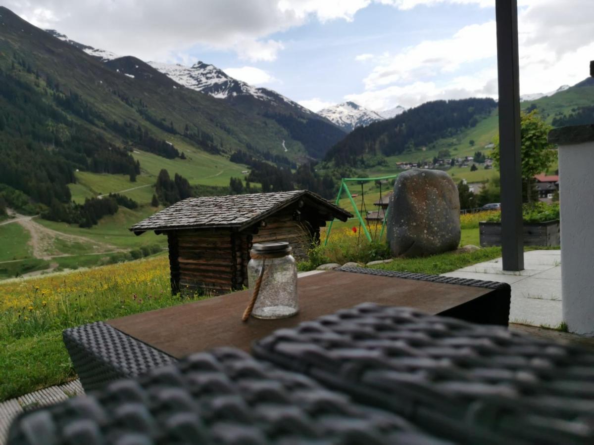 Appartamento Tgèsa Dutg Grond Sedrun Esterno foto