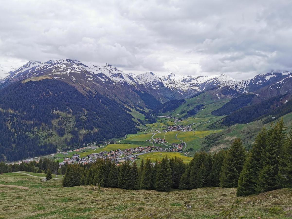 Appartamento Tgèsa Dutg Grond Sedrun Esterno foto